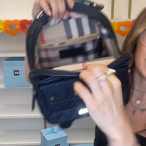 Authentic with Entrupity certification - Picture 3 of 6